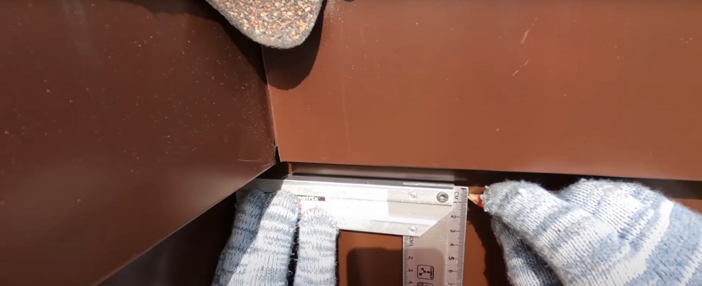 Монтаж водосточной системы Дёке STAL. — Docke.Ru